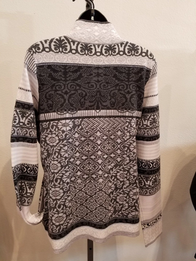 Icelandic Design Wool Sweater - Chloe Full Zip Sweaters, Jackets, Coats 4 Icelandic Design Wool Sweater - Chloe Full Zip Sweaters, Jackets, Coats