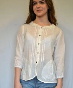 Kleen Long Sleeves Lace Collar Blouse